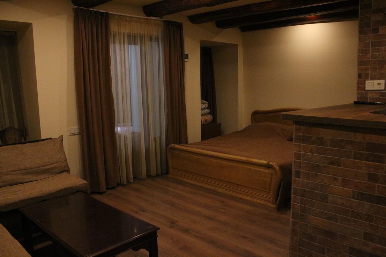Low Budget Room With King Size Bed Tbilisi Zewnętrze zdjęcie